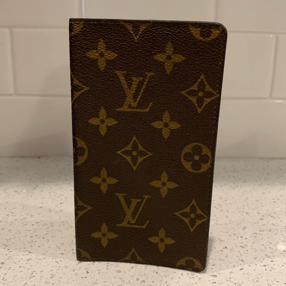 ‼️SOLD‼️Authentic Louis Vuitton Wallet/checkbook